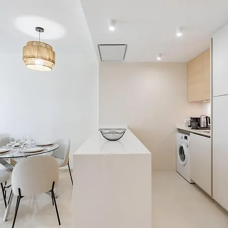 Newly Renovated, Sea View + Walk To Rdr381 * Estepona