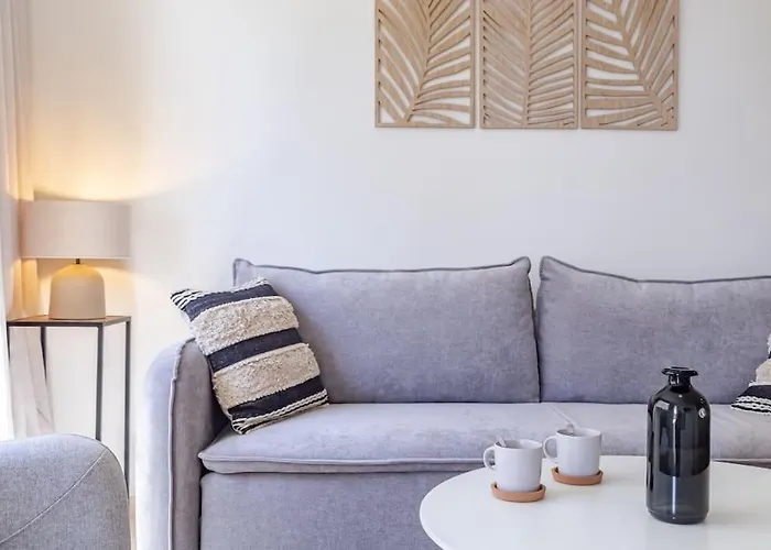 Newly Renovated, Sea View + Walk To Rdr381 * Estepona