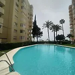 Apartmán Newly Renovated, Sea View + Walk To Rdr381